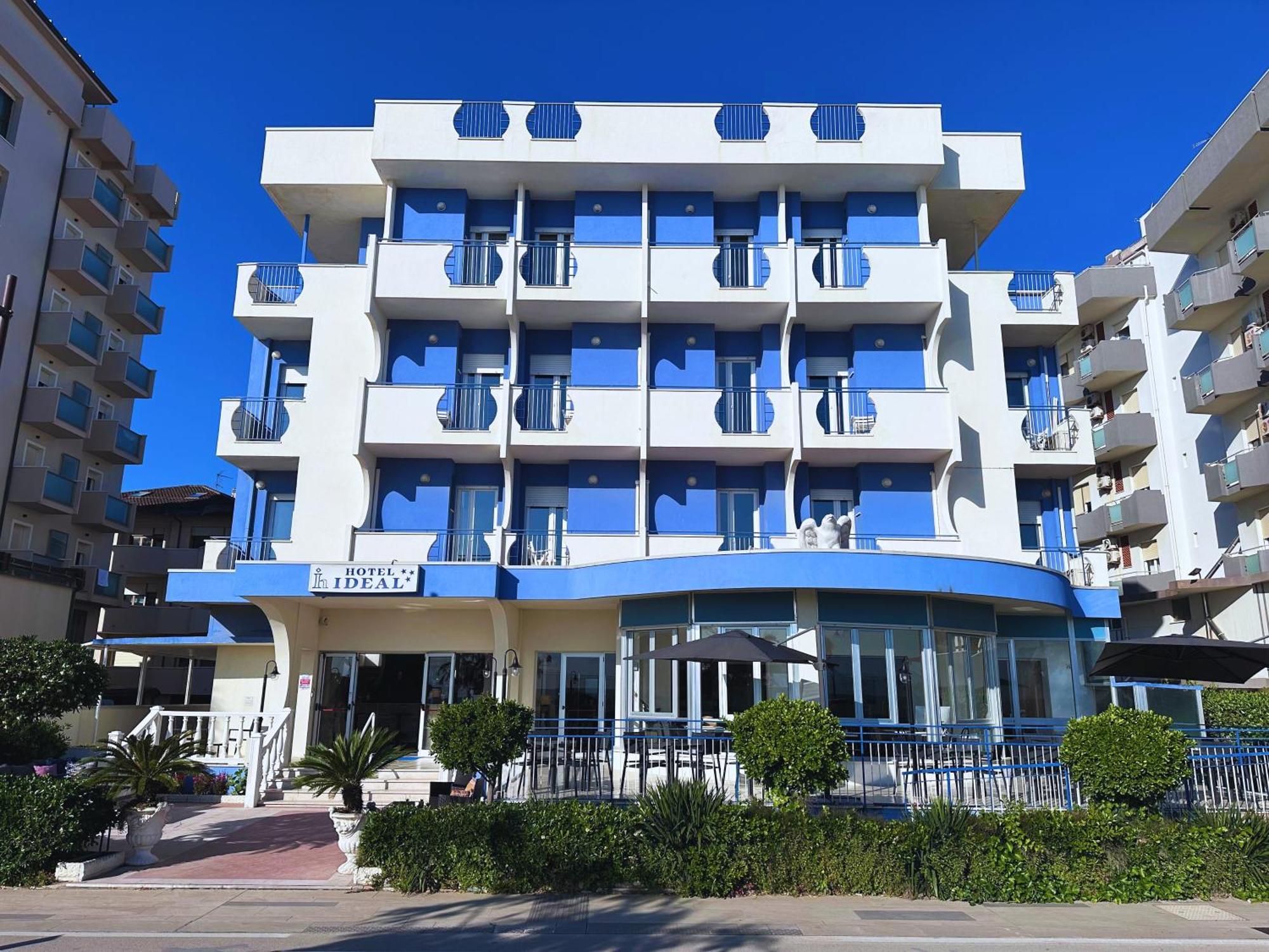 Hotel Ideal リミニ エクステリア 写真